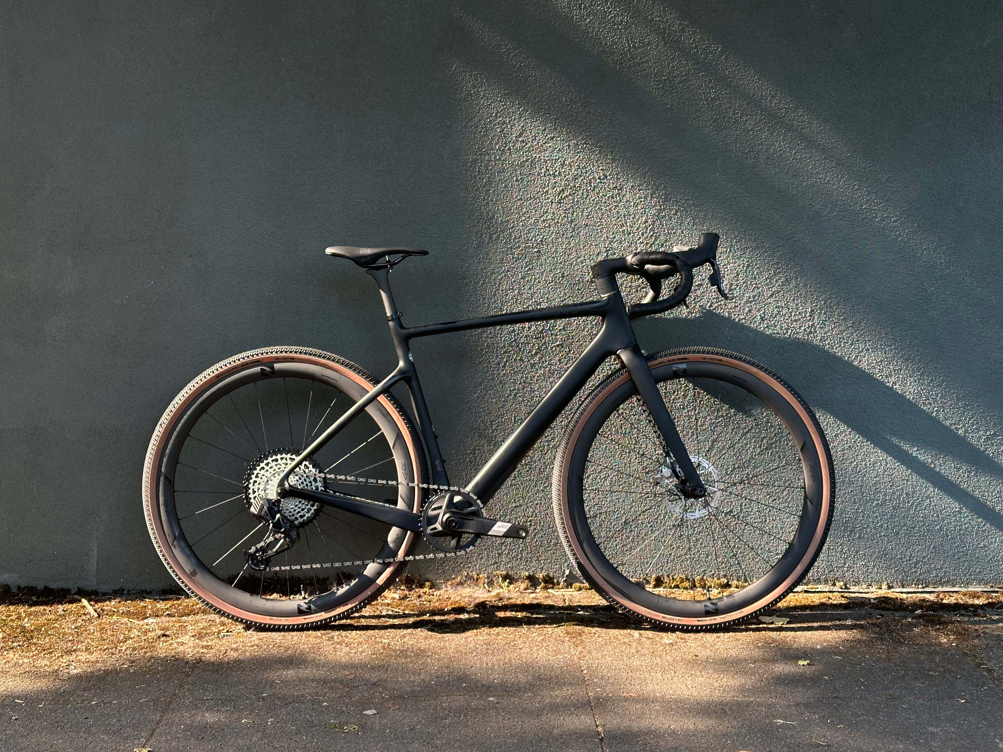 Cervelo Aspero 5 "Blackout"