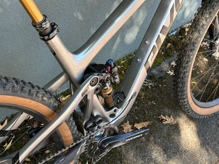 Ex-Demo Pivot Trail 429 Enduro Pro XT/XTR Large Silver