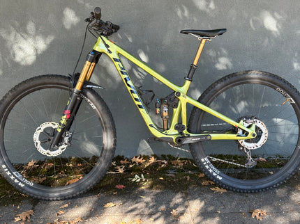 Ex-Demo Pivot Switchblade v5 Pro XT/XTR