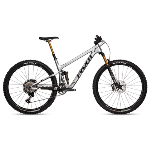 Pivot Trail 429 Enduro Pro XT/XTR w/ Carbon Wheels